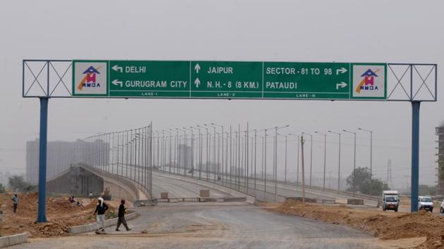 The NHAI took over NPR (Dwarka Expressway) in October 2016 from the Huda, but litigation over the land in New Palam Vihar has held up the construction. (Parveen Kumar/HT Photo) The NHAI took over NPR (Dwarka Expressway) in October 2016 from the Huda, but litigation over the land in New Palam Vihar has held up the construction. (Parveen Kumar/HT Photo)