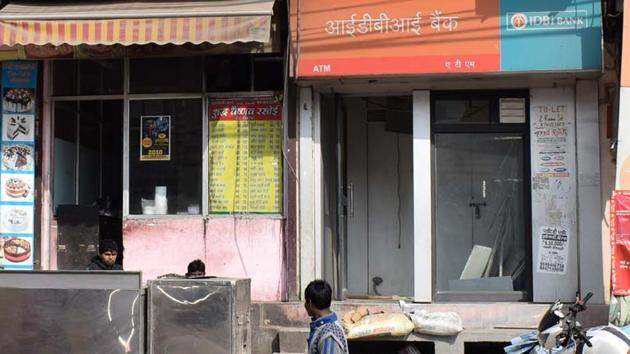 Six ATMs have been stolen in Gurgaon since this year started. Last year, the total number of incidents in the entire year was seven. (HT PHOTO) Six ATMs have been stolen in Gurgaon since this year started. Last year, the total number of incidents in the entire year was seven. (HT PHOTO)