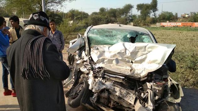 A 55-year-old man and his 21-year-old son were killed and seven others were critically injured on Tuesday after two cars collided head-on with each other near Kalindi Kunj in south Delhi. A 55-year-old man and his 21-year-old son were killed and seven others were critically injured on Tuesday after two cars collided head-on with each other near Kalindi Kunj in south Delhi.