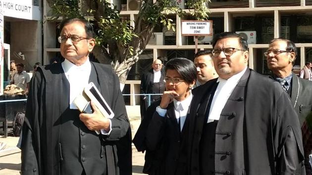 Senior lawyer and former Union minister P Chidambaram, Punjab’s additional advocate general Rameeza Hakeem and AG Atul Nanda at the high court in Chandigarh on Wednesday.(HT Photo)