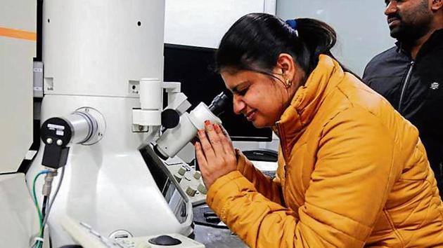 A student performing an experiment at the Institute of Nano Science and Technology, Sector 64, Mohali. (Anil Dayal/HT) A student performing an experiment at the Institute of Nano Science and Technology, Sector 64, Mohali. (Anil Dayal/HT)