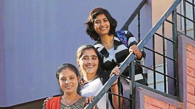 Pinki Kanwar, Sushila Bishnoi and Santa Meghwal at Saarthi Trust office in Jodhpur.(Himanshu Vyas/HT Photo)