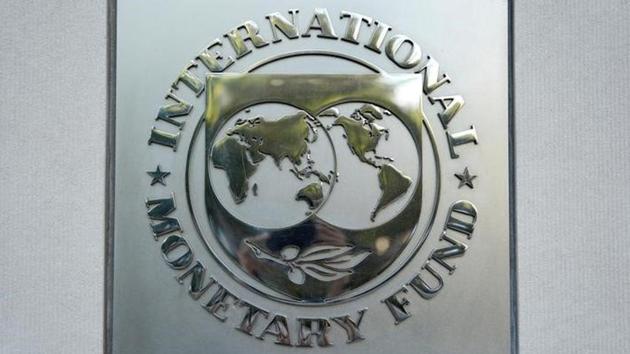 International Monetary Fund (IMF) logo is seen at the IMF headquarters building during the IMF/World Bank annual meetings in Washington.(Reuters Photo)