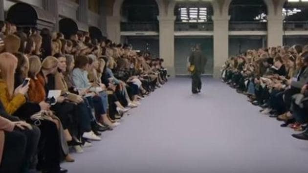 Mulberry | Fall Winter 2017/2018 Full Fashion Show.(Youtube)