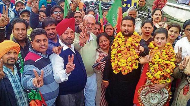 BJP candidate Kiran Bala with her supporters in Ludhiana on Friday. (HT Photo) BJP candidate Kiran Bala with her supporters in Ludhiana on Friday. (HT Photo)