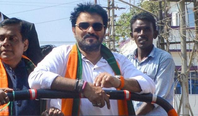 Babul Supriyo says he is not able to comprehend the need or desire to cross the border for entertainment content at a time when tensions on the India-Pakistan border have escalated. (PTI) Babul Supriyo says he is not able to comprehend the need or desire to cross the border for entertainment content at a time when tensions on the India-Pakistan border have escalated. (PTI)