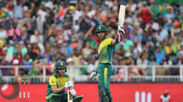 Reeza Hendricks and Farhaan Behardien gave the hosts some hope with their 81-run partnership. In process, Hendricks completed his half-century.  (BCCI ) 