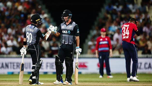 Mark Chapman and Colin de Grandhomme of New Zealand in their partnership during the International Twenty20 match between New Zealand and England at Seddon Park on Sunday. (Getty Images) Mark Chapman and Colin de Grandhomme of New Zealand in their partnership during the International Twenty20 match between New Zealand and England at Seddon Park on Sunday. (Getty Images)