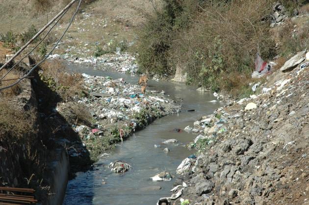 No Treatment Plant In Uttarakhand’s Pithoragarh Untreated Sewage Flowing Into River Hindustan