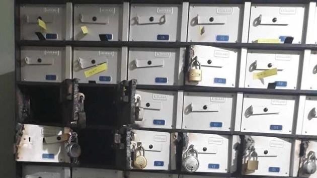Thieves broke into 32 lockers inside a Union Bank of India branch in Kanpur on Monday.(Photo by special arrangement)