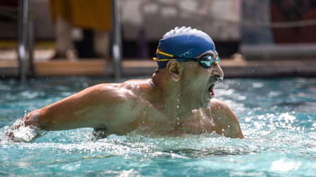 Swimathon contestants in action at the NG Nande swimming pool at Bal Gandharva Rangamandir on February 17. (Sanket Wankhade/HT PHOTO)