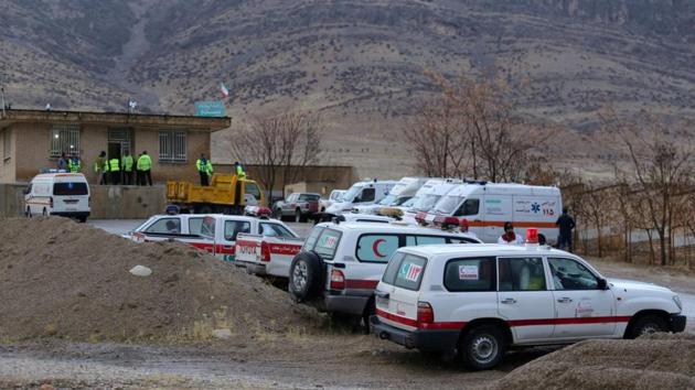 Ambulances and vehicles gathered in full force near the town of Semirom. As many as 60 helicopter sorties were flown yesterday to no avail. (Tasnim News Agency / REUTERS) 
