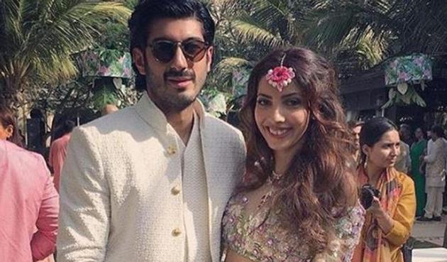 Sonam Kapoor Sridevi Many More Bollywood Celebs At Mohit Marwah S Sangeet In Uae See Pics And Videos Hindustan Times Sridevi's nephew mohit marwah, for whose wedding the veteran actor was in dubai, posted a heartfelt tribute for marwah shared sridevi's still from her 2012 comeback film english vinglish and wrote.