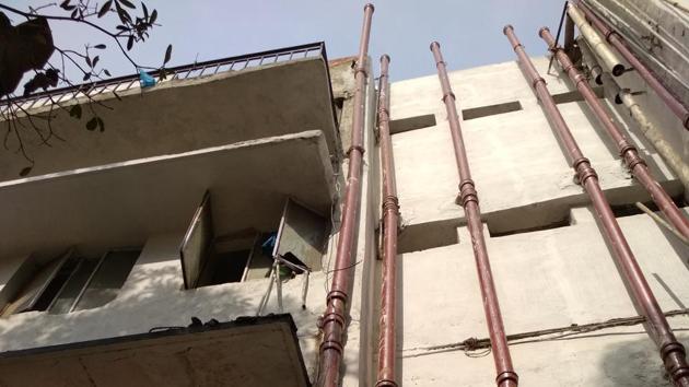 Naraina police station building from where Dalbir Singh allegedly jumped (SOURCED) Naraina police station building from where Dalbir Singh allegedly jumped (SOURCED)