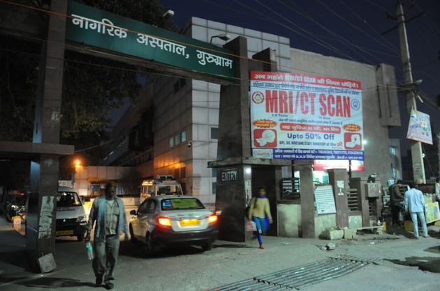 According to the complaint filed with the police, the doctors at Gurgaon’s Civil Hospital (in pic) had diagnosed Deepak with having fluid in his lungs and he was advised to seek specialised medical treatment for his condition(Parveen Kumar/HT FILE) According to the complaint filed with the police, the doctors at Gurgaon’s Civil Hospital (in pic) had diagnosed Deepak with having fluid in his lungs and he was advised to seek specialised medical treatment for his condition(Parveen Kumar/HT FILE)