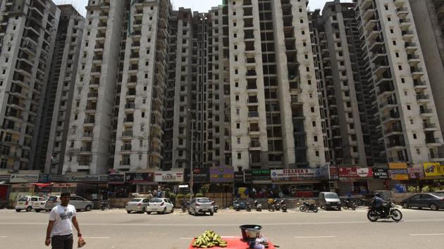 Noida, India - Aug. 15, 2017: Package on Home buyers----Under Construction of Amrapali flats at sector 76, in Noida, India, on Tuesday, August 15, 2017. (Photo by Virendra Singh Gosain/ Hindustan Times) to go with Vinod Rajput’s story. (Virendra Singh Gosain/HT PHOTO) Noida, India - Aug. 15, 2017: Package on Home buyers----Under Construction of Amrapali flats at sector 76, in Noida, India, on Tuesday, August 15, 2017. (Photo by Virendra Singh Gosain/ Hindustan Times) to go with Vinod Rajput’s story. (Virendra Singh Gosain/HT PHOTO)
