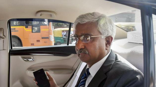 Delhi Chief Secretary Anshu Prakash exits after meeting Lt Governor Anil Baijal.(PTI)