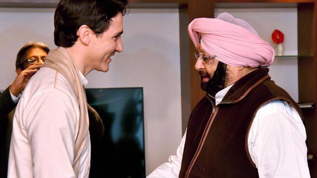 Canadian Prime Minister Justin Trudeau shakes hands with Punjab chief minister Amarinder Singh in Amritsar on Wednesday.(PTI Photo)