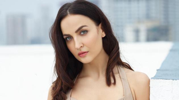 Actor Elli AvrRam will be a part of Queen’s Tami and Kannada remake.