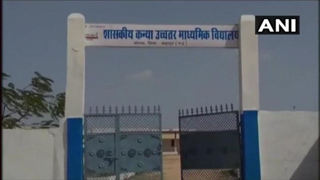 A Class 11th student was hacked to death with a sword outside her school in broad daylight in Anuppur’s Kotma on Thursday. (ANI photo) A Class 11th student was hacked to death with a sword outside her school in broad daylight in Anuppur’s Kotma on Thursday. (ANI photo)