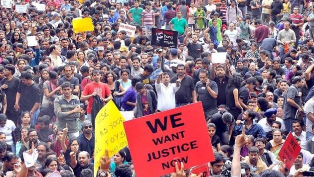 Parents and members of various organisations stage a protest near HAL police station demanding justice and strict punishment for the culprits who sexually assaulted a 6-year-old student at a private school in Marathahalli, Bengaluru (Representative Photo)(KPN)