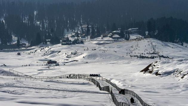 Authorities in Jammu and Kashmir have issued a low-danger avalanche warning for high altitude areas of various districts in the state, including the Jammu-Srinagar national highway, advising people to take precautionary measures. (PTI File) Authorities in Jammu and Kashmir have issued a low-danger avalanche warning for high altitude areas of various districts in the state, including the Jammu-Srinagar national highway, advising people to take precautionary measures. (PTI File)