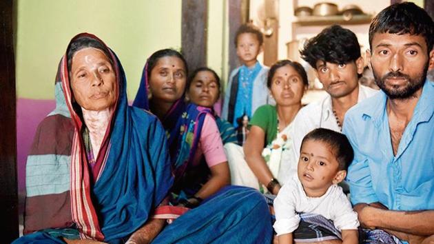 Family members of the debt-ridden farmer, SM Doddagoudar, who allegedly committed suicide after losing his crop, at their house in Siddapura in Karnataka’s Gadag district. (HT Photo) Family members of the debt-ridden farmer, SM Doddagoudar, who allegedly committed suicide after losing his crop, at their house in Siddapura in Karnataka’s Gadag district. (HT Photo)