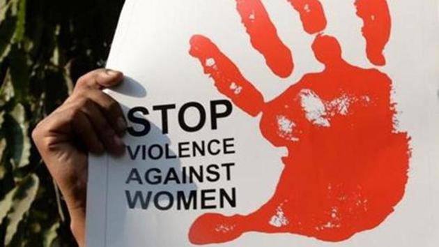 A minor girl immolated herself soon after she was allegedly raped in Jharkhand’s Chatra district.(AFP File Photo)