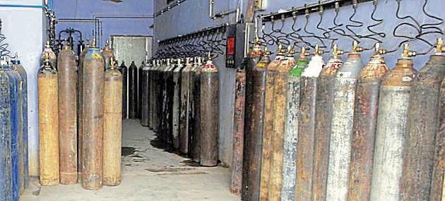 The oxygen cylinders at the Guru Nanak Dev hospital in Amritsar on Saturday.(HT Photo)
