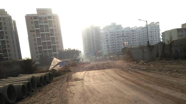 Mohammadwadi requires huge investment in infrastructure, like roads, streetlights and drainage system. (HT File Photo) Mohammadwadi requires huge investment in infrastructure, like roads, streetlights and drainage system. (HT File Photo)
