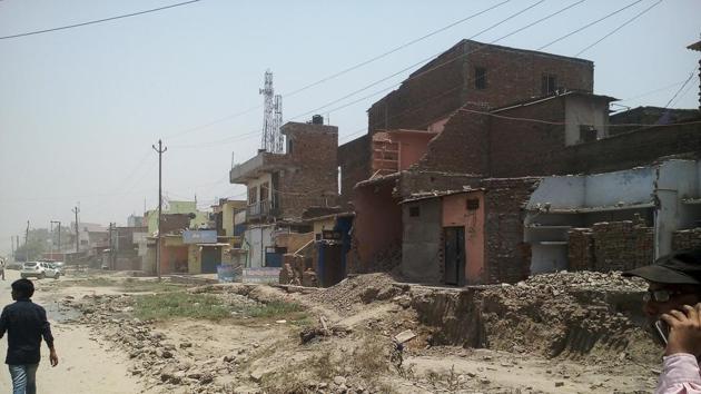 A view of a stretch of NH-74 between Jaspur and Khatima in Udham Singh Nagar. (HT Phto) A view of a stretch of NH-74 between Jaspur and Khatima in Udham Singh Nagar. (HT Phto)