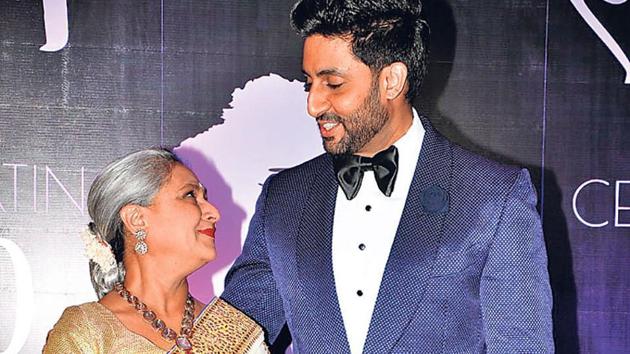 Mommy Jaya Bachchan and her son Abhishek had a great time at Mohit Marwah’s wedding in Dubai recently. Watch their videos.(Photo: Viral Bhayani) Mommy Jaya Bachchan and her son Abhishek had a great time at Mohit Marwah’s wedding in Dubai recently. Watch their videos.(Photo: Viral Bhayani)