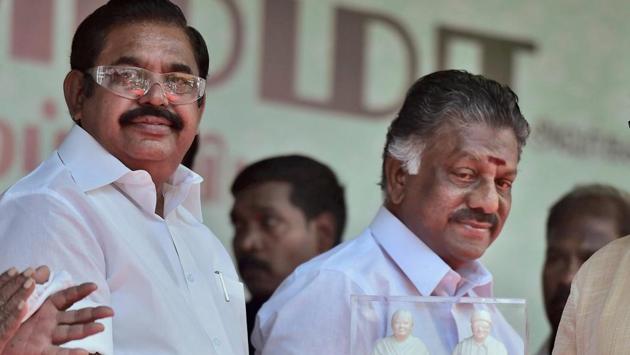 Tamil Nadu chief minister Edappadi K Palaniswami and deputy CM O Panneerselvam during an event to unveil a statue of J Jayalalithaa at party headquarters in Chennai.(PTI Photo) Tamil Nadu chief minister Edappadi K Palaniswami and deputy CM O Panneerselvam during an event to unveil a statue of J Jayalalithaa at party headquarters in Chennai.(PTI Photo)