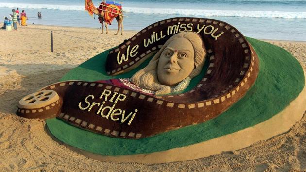 Sand artist Sudarsan Pattnaik pays tribute to actor Sridevi, at Puri beach on Sunday. (PTI) Sand artist Sudarsan Pattnaik pays tribute to actor Sridevi, at Puri beach on Sunday. (PTI)