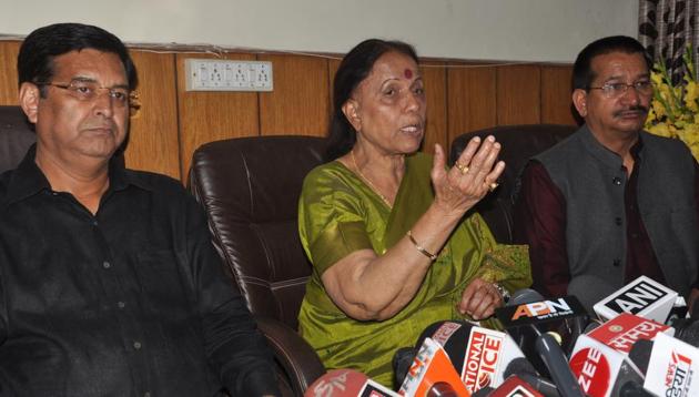 Leader of Opposition, Indira Hridayesh, addressing a press conference in Dehradun on Tuesday.(HT photo)