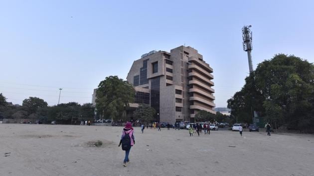 Analysts say it is too early to see this as a revival of the real estate market in the National Capital Region (Delhi and its environs) and that the price DLF has agreed to pay may be because of the location of the land. (Sanjeev Verma /HT photo) Analysts say it is too early to see this as a revival of the real estate market in the National Capital Region (Delhi and its environs) and that the price DLF has agreed to pay may be because of the location of the land. (Sanjeev Verma /HT photo)