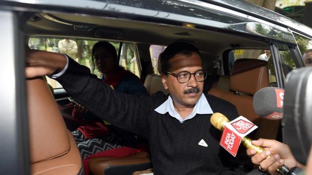 Delhi CM Arvind Kejriwal speaks to a TV journalist.(Sonu Mehta/HT File Photo)