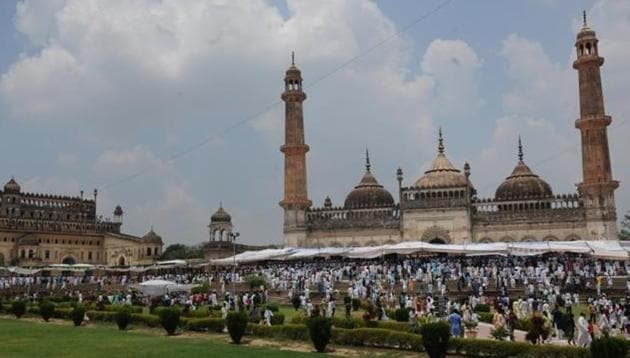 Muslims offer namaz on the occasion of Eid-ul-fitr at Bara Imambara in Lucknow, India. (Subhankar Chakraborty/HT File Photo) Muslims offer namaz on the occasion of Eid-ul-fitr at Bara Imambara in Lucknow, India. (Subhankar Chakraborty/HT File Photo)