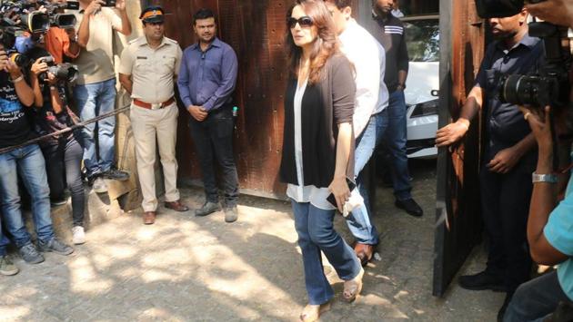 Actor Madhuri Dixit Nene seen at actor Anil Kapoor's residence to meet the grief struck Kapoor family and condole the demise of Sridevi. (IANS) Actor Madhuri Dixit Nene seen at actor Anil Kapoor's residence to meet the grief struck Kapoor family and condole the demise of Sridevi. (IANS)