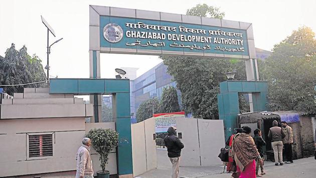 The CCI in its order observed that it generally takes three years to complete the construction of a project but, in the present case, the authority was not able to provide possession even eight years after the announcement of the project (Sakib Ali/HT Photo) The CCI in its order observed that it generally takes three years to complete the construction of a project but, in the present case, the authority was not able to provide possession even eight years after the announcement of the project (Sakib Ali/HT Photo)