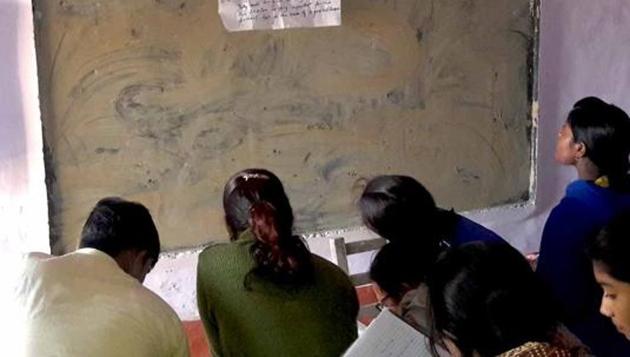 Telangana education department has directed district examiners to take stringent measures, including sending students to jail, to curb mass copying in examinations. (HT File Photo for representational purpose only) Telangana education department has directed district examiners to take stringent measures, including sending students to jail, to curb mass copying in examinations. (HT File Photo for representational purpose only)