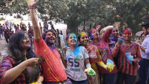 Students enjoying the festival of colours at the Student Centre, Panjab University. (Ravi Kumar/HT) Students enjoying the festival of colours at the Student Centre, Panjab University. (Ravi Kumar/HT)