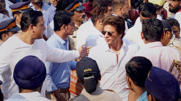 Shah Rukh Khan at the funeral of Sridevi at Seva Samaj Crematorium in Mumbai on Wednesday.(PTI)