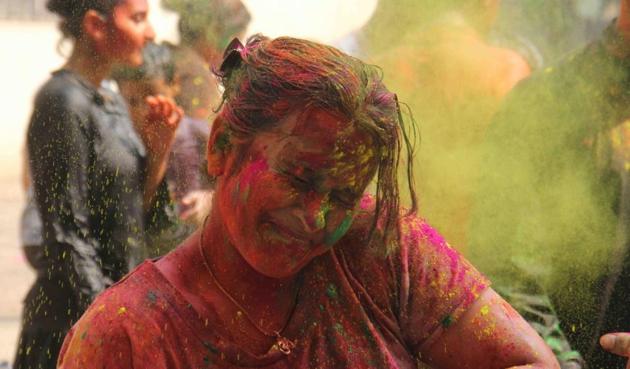 People across Mumbai stepped out to celebrate Holi on Friday, March 2. (Pramod thakur/ht photo)