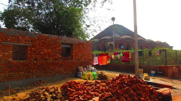 A house is being built close to the iconic Rash Mancha in Bishnupur. (HT Photo) A house is being built close to the iconic Rash Mancha in Bishnupur. (HT Photo)