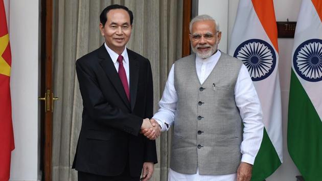 Prime Minister Narendra Modi shakes hands with Vietnam's President Tran Dai Quang prior to a meeting and agreement signing in New Delhi on March 3. (AFP Photo) Prime Minister Narendra Modi shakes hands with Vietnam's President Tran Dai Quang prior to a meeting and agreement signing in New Delhi on March 3. (AFP Photo)