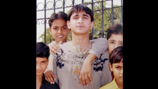 Abhishek Tyagi (C), Akash Yadav’s victim and classmate. As Azad Singh returned from consulting an astrologer specializing in stolen objects regarding his gun, he received a call from his sons’ school informing him that Akash had shot his classmate after classes had ended. Two bullets hit Abhishek in the forehead and two in the chest. By the time his parents reached the hospital, Abhishek had died. (HT Photo) Abhishek Tyagi (C), Akash Yadav’s victim and classmate. As Azad Singh returned from consulting an astrologer specializing in stolen objects regarding his gun, he received a call from his sons’ school informing him that Akash had shot his classmate after classes had ended. Two bullets hit Abhishek in the forehead and two in the chest. By the time his parents reached the hospital, Abhishek had died. (HT Photo)