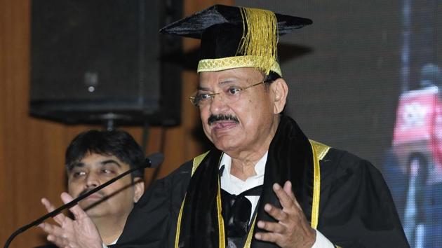Vice-president M Venkaiah Naidu addressing the gathering during the 67th annual convocation at Panjab University in Chandigarh on Sunday. (Keshav Singh/HT) Vice-president M Venkaiah Naidu addressing the gathering during the 67th annual convocation at Panjab University in Chandigarh on Sunday. (Keshav Singh/HT)