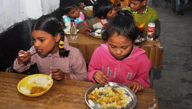 In a letter to the chief secretary, Commission chairman Yogendra Khanduri has highlighted various discrepancies that its team found out during a survey of the schools. (HT FILE) In a letter to the chief secretary, Commission chairman Yogendra Khanduri has highlighted various discrepancies that its team found out during a survey of the schools. (HT FILE)