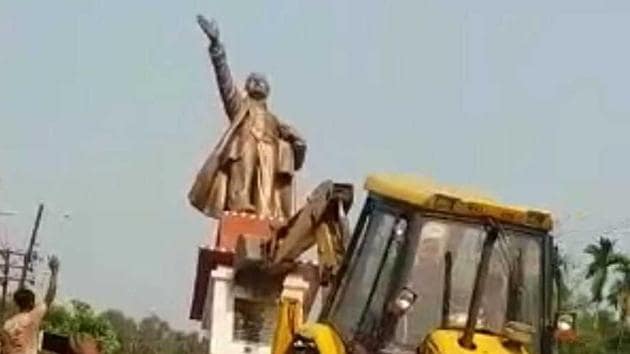 A statue of Vladimir Lenin being demolished at Belonia town in south Tripura on Monday. (HT photo) A statue of Vladimir Lenin being demolished at Belonia town in south Tripura on Monday. (HT photo)